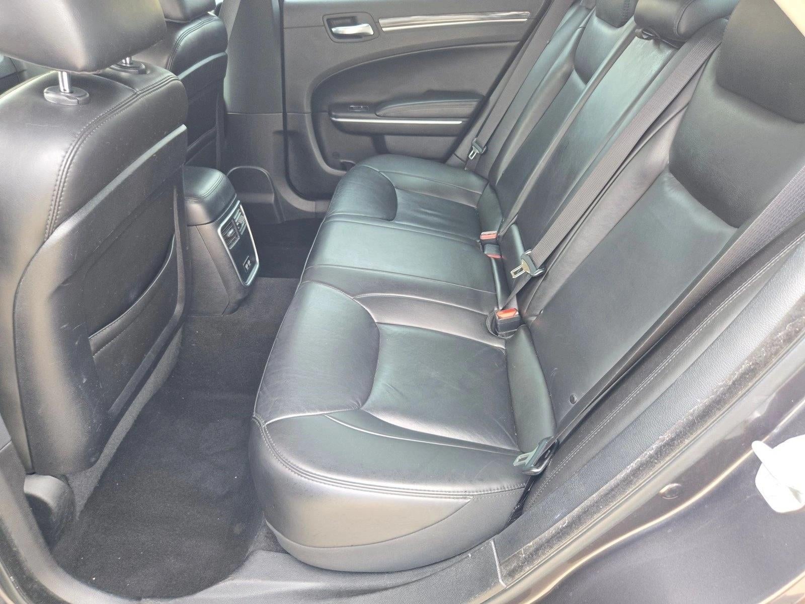 2022 Chrysler 300 Touring L