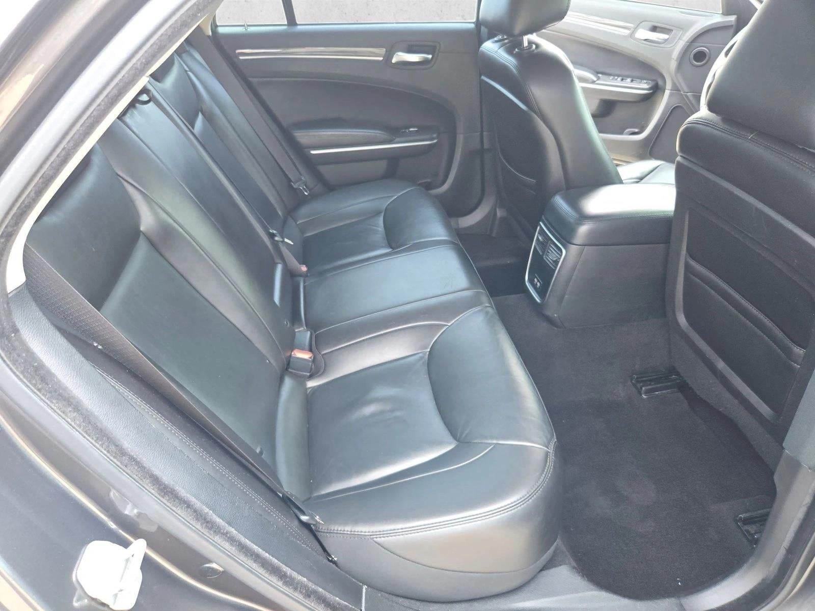 2022 Chrysler 300 Touring L