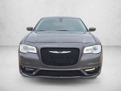 2022 Chrysler 300 Touring L