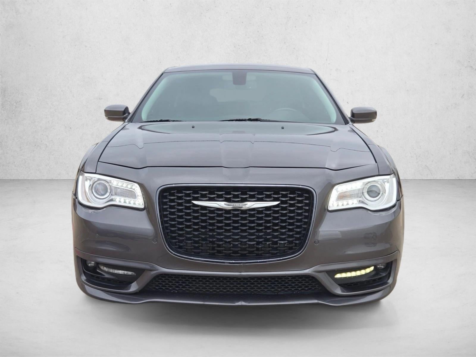2022 Chrysler 300 Touring L