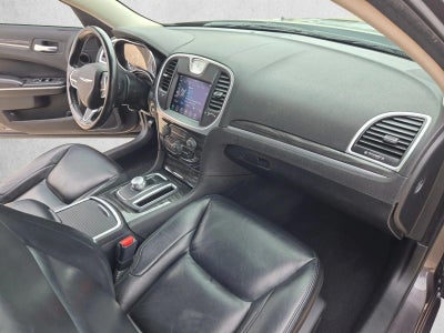 2022 Chrysler 300 Touring L