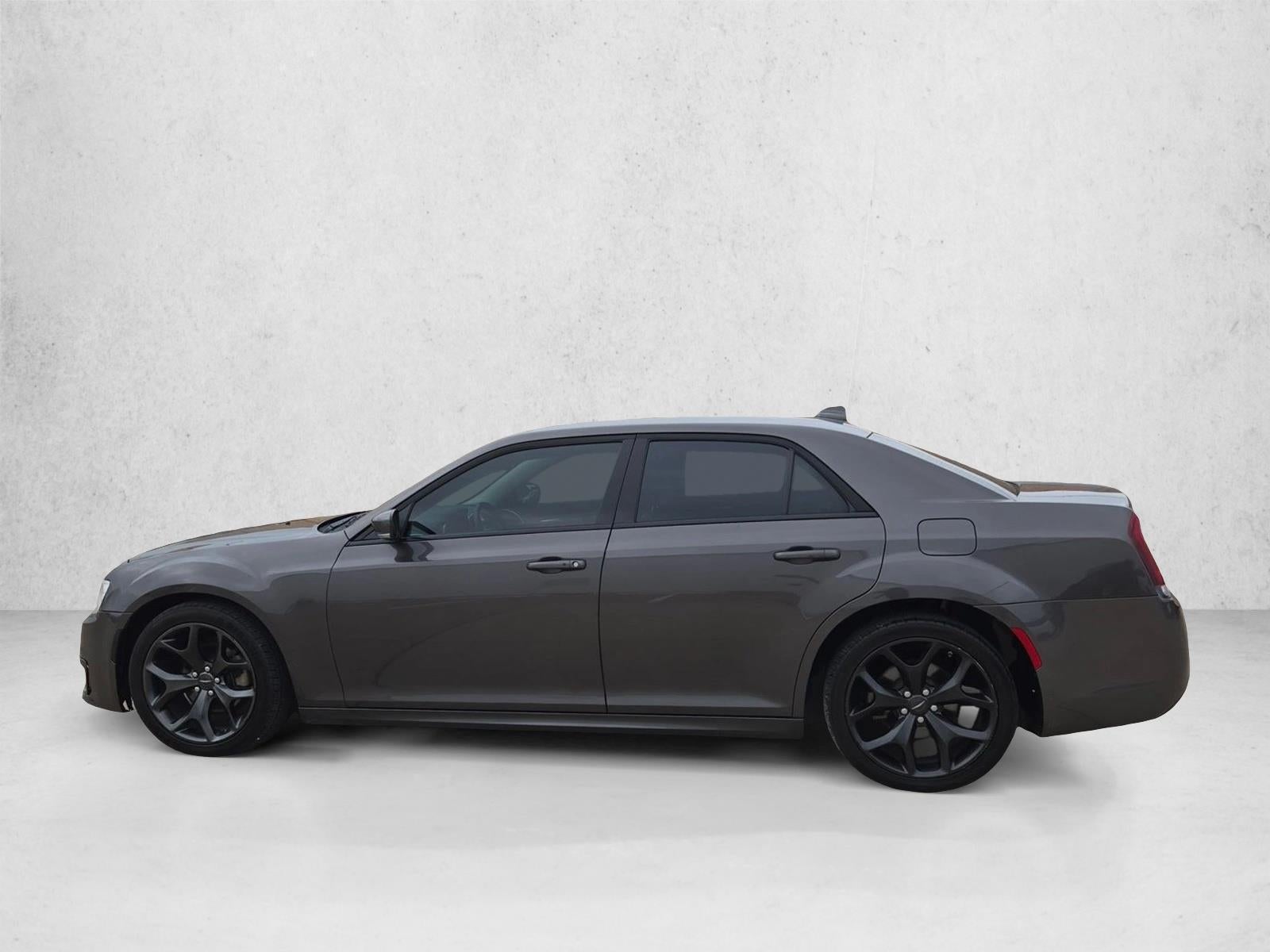 2022 Chrysler 300 Touring L