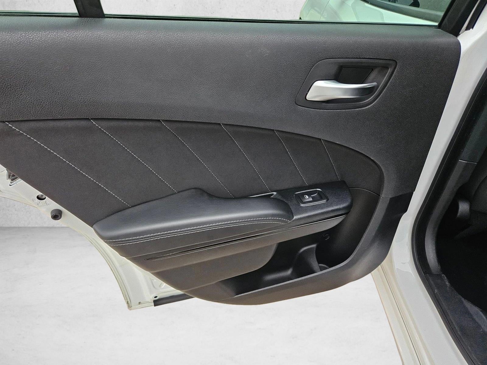 2020 Dodge Charger SXT RWD