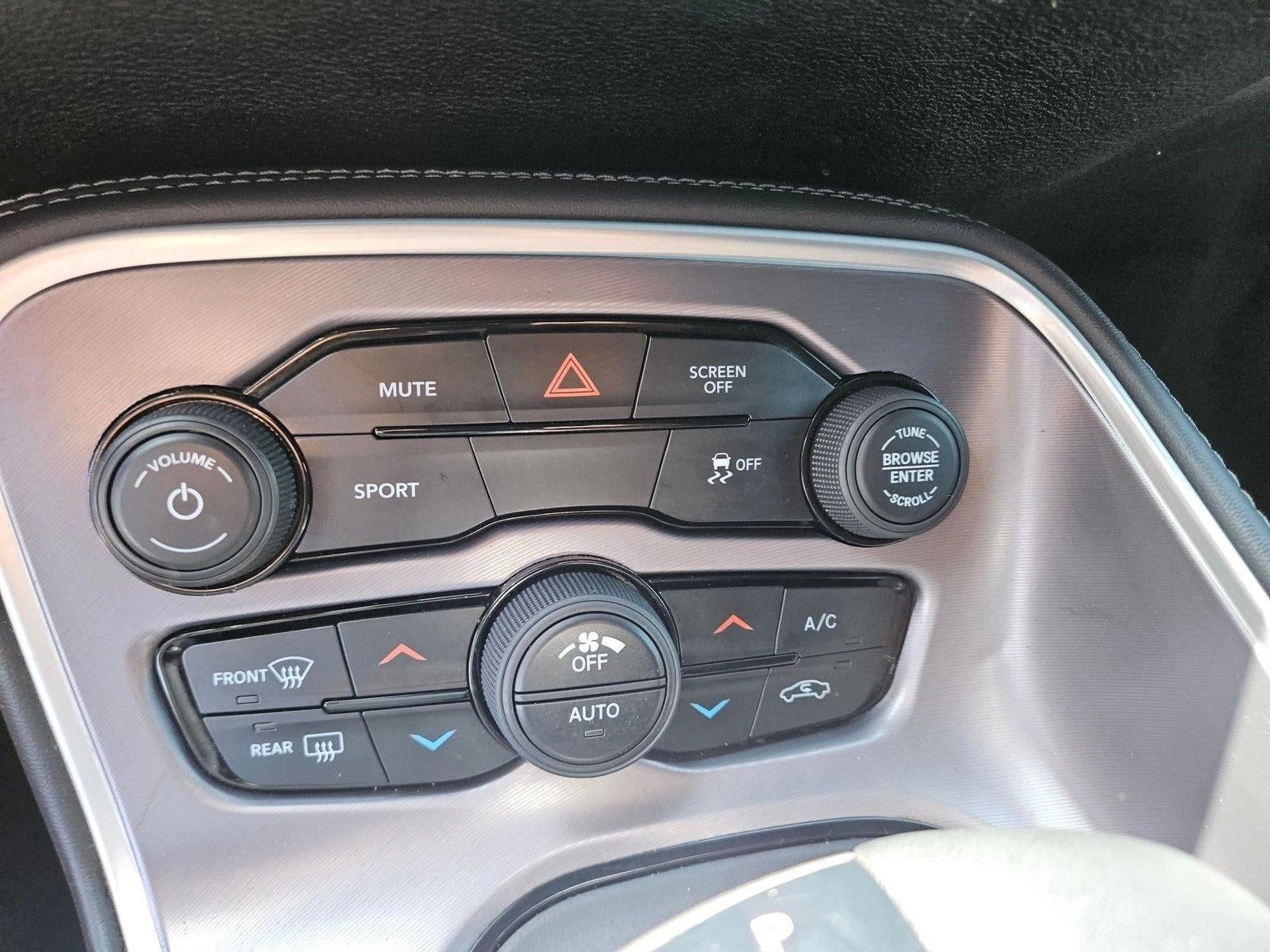 2019 Dodge Challenger SXT