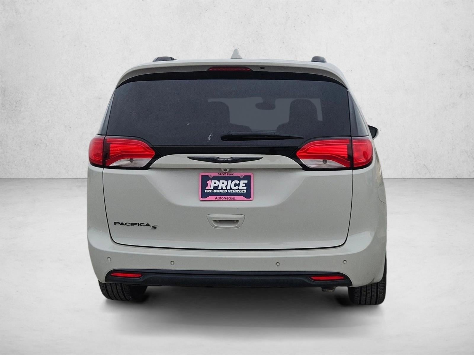 2020 Chrysler Pacifica Touring L