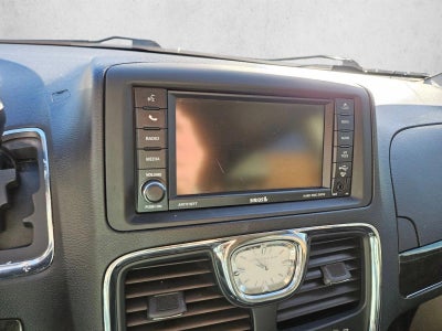 2015 Chrysler Town & Country Touring-L