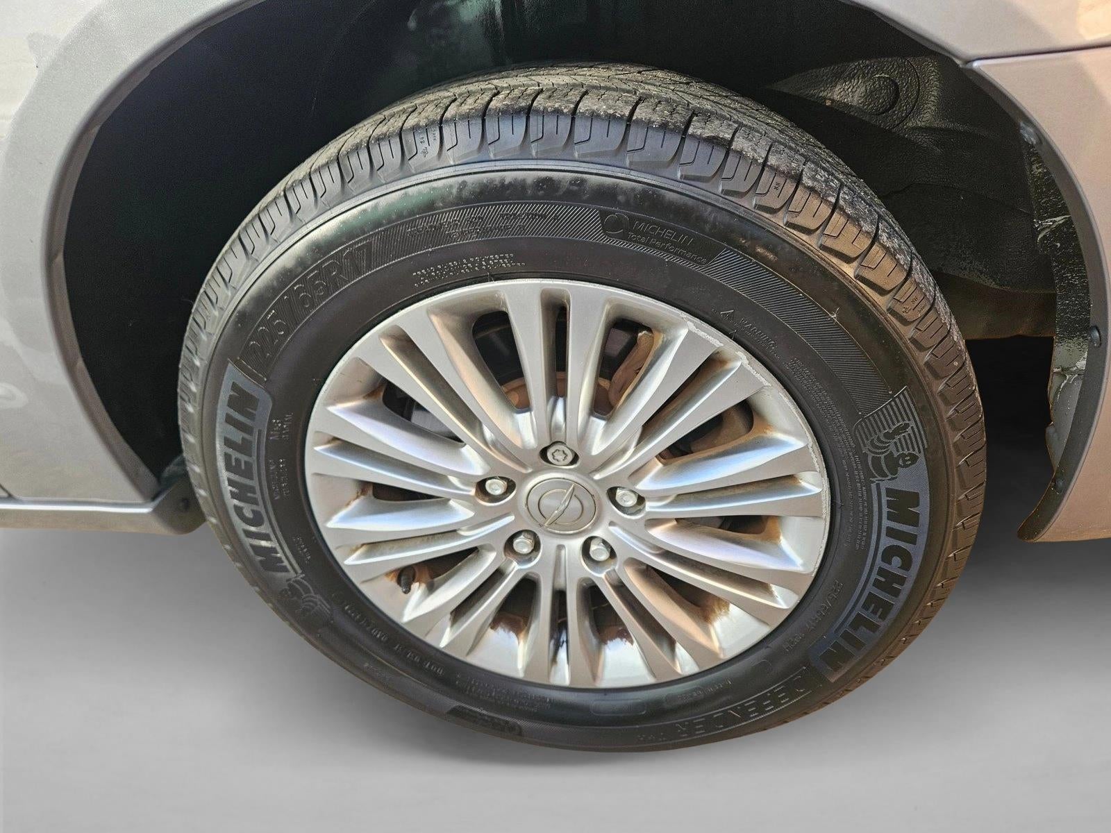 2015 Chrysler Town & Country Touring-L