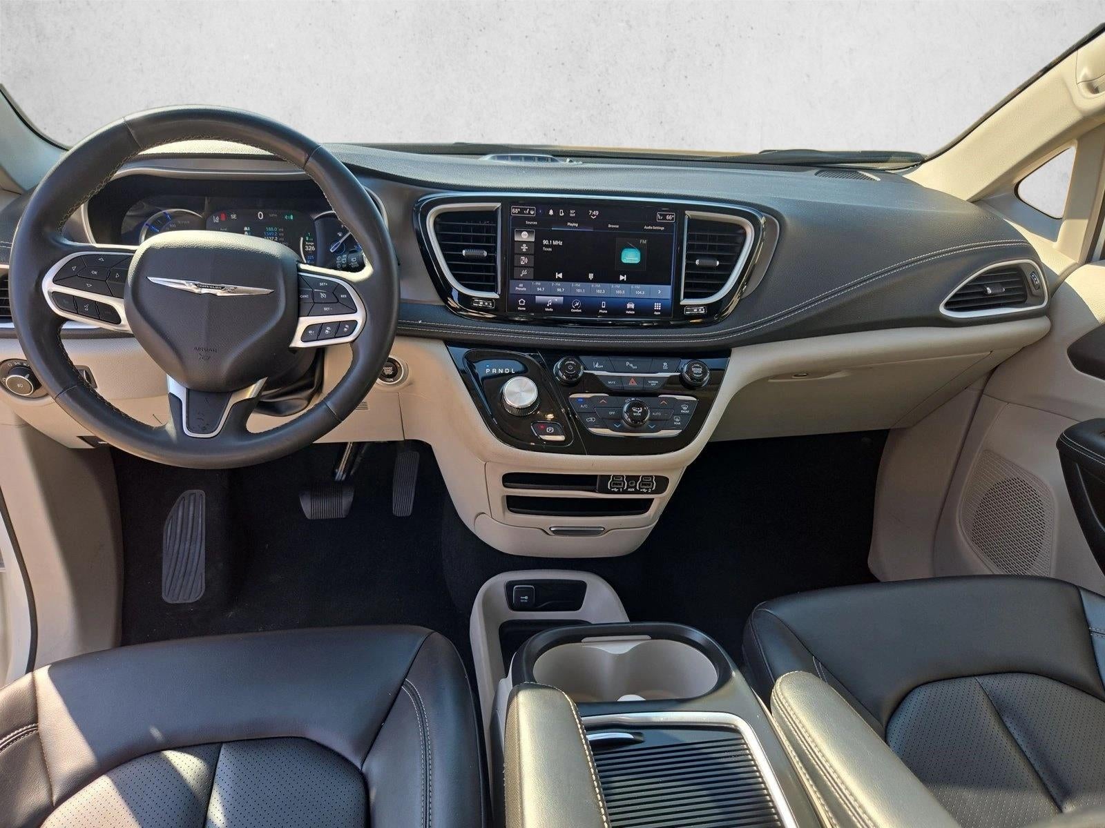 2023 Chrysler Pacifica Hybrid Touring L