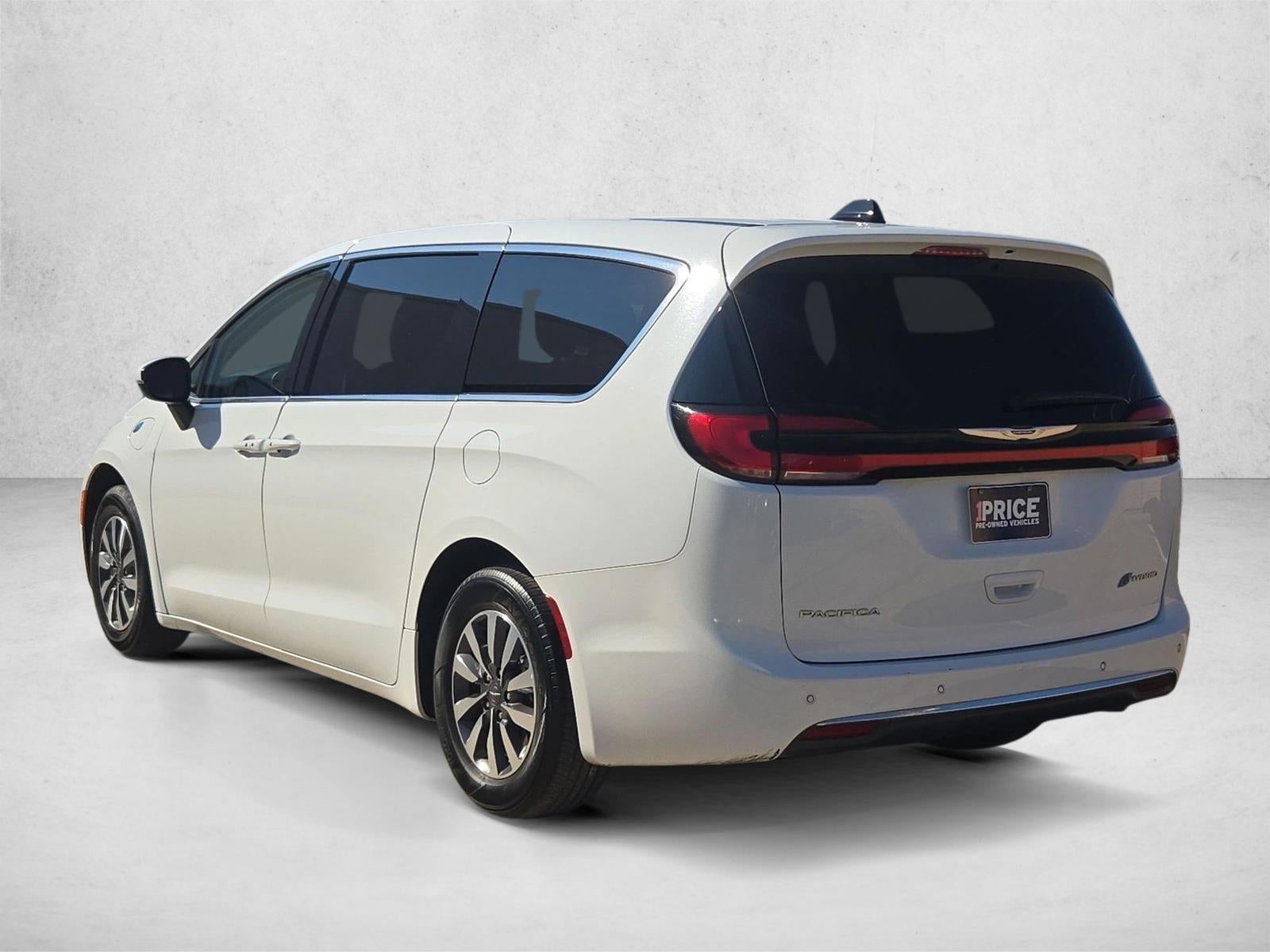 2023 Chrysler Pacifica Hybrid Touring L