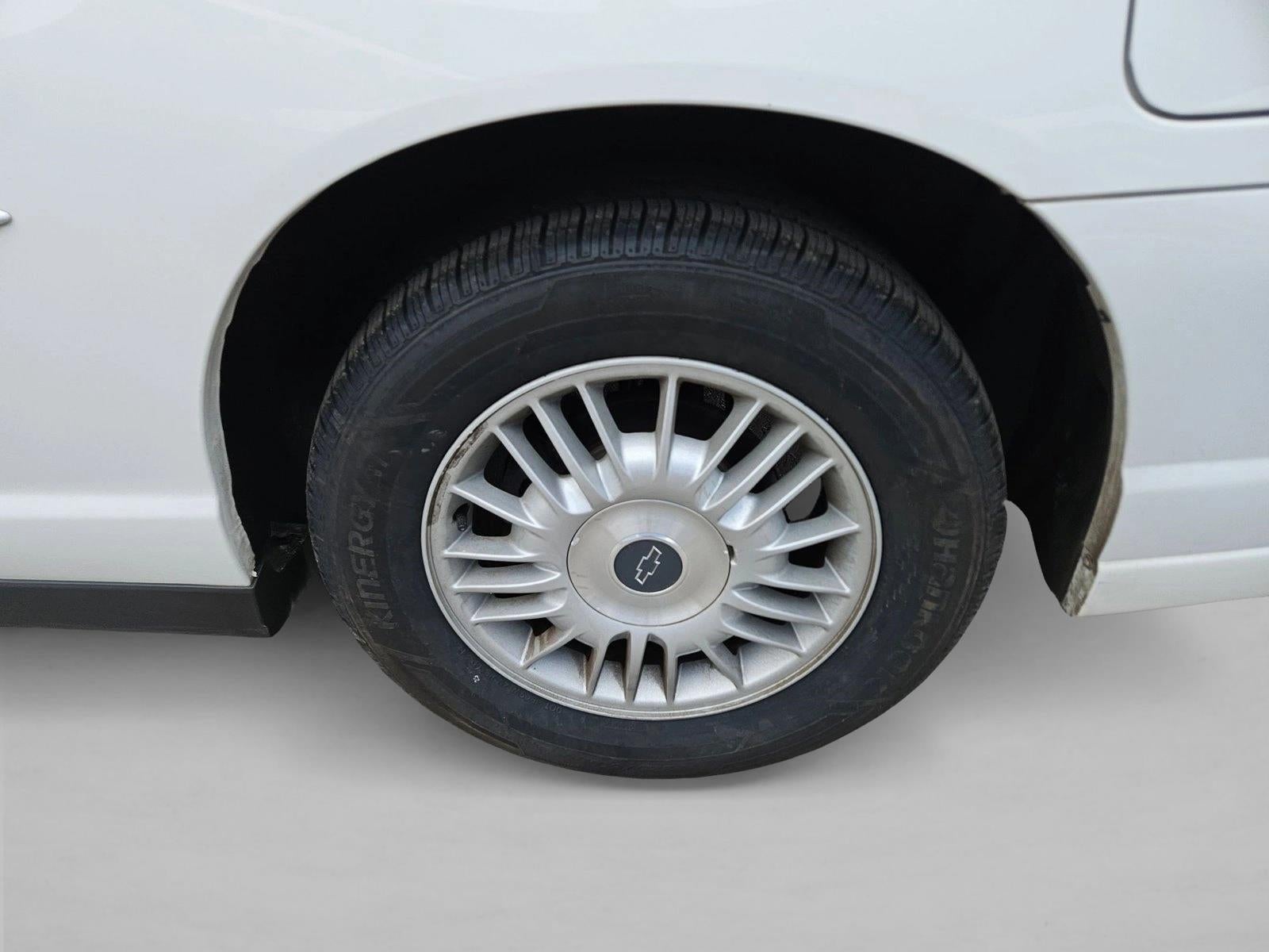 2000 Chevrolet Monte Carlo LS