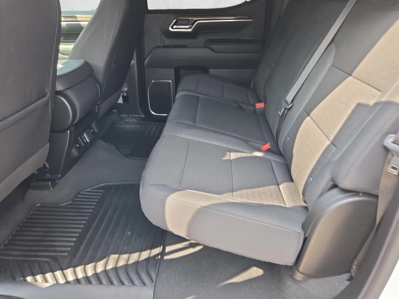 2025 Chevrolet Silverado 1500 LT - Photo 18