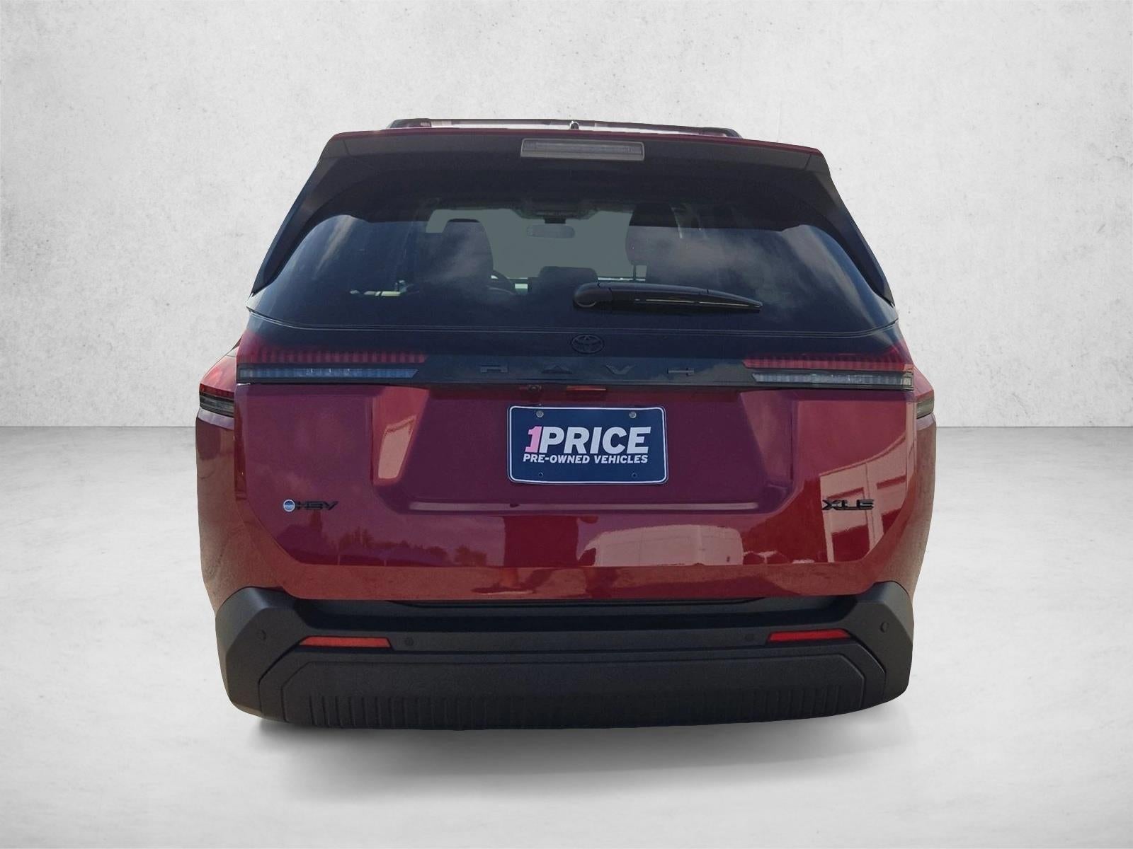 2026 Toyota RAV4 XLE - Photo 7