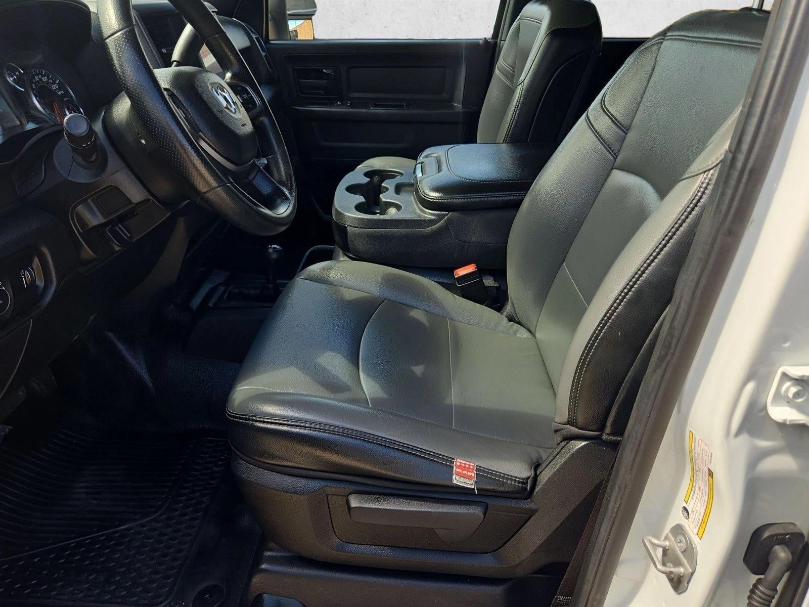 2023 RAM 3500 Tradesman Crew Cab 4x4 8' Box