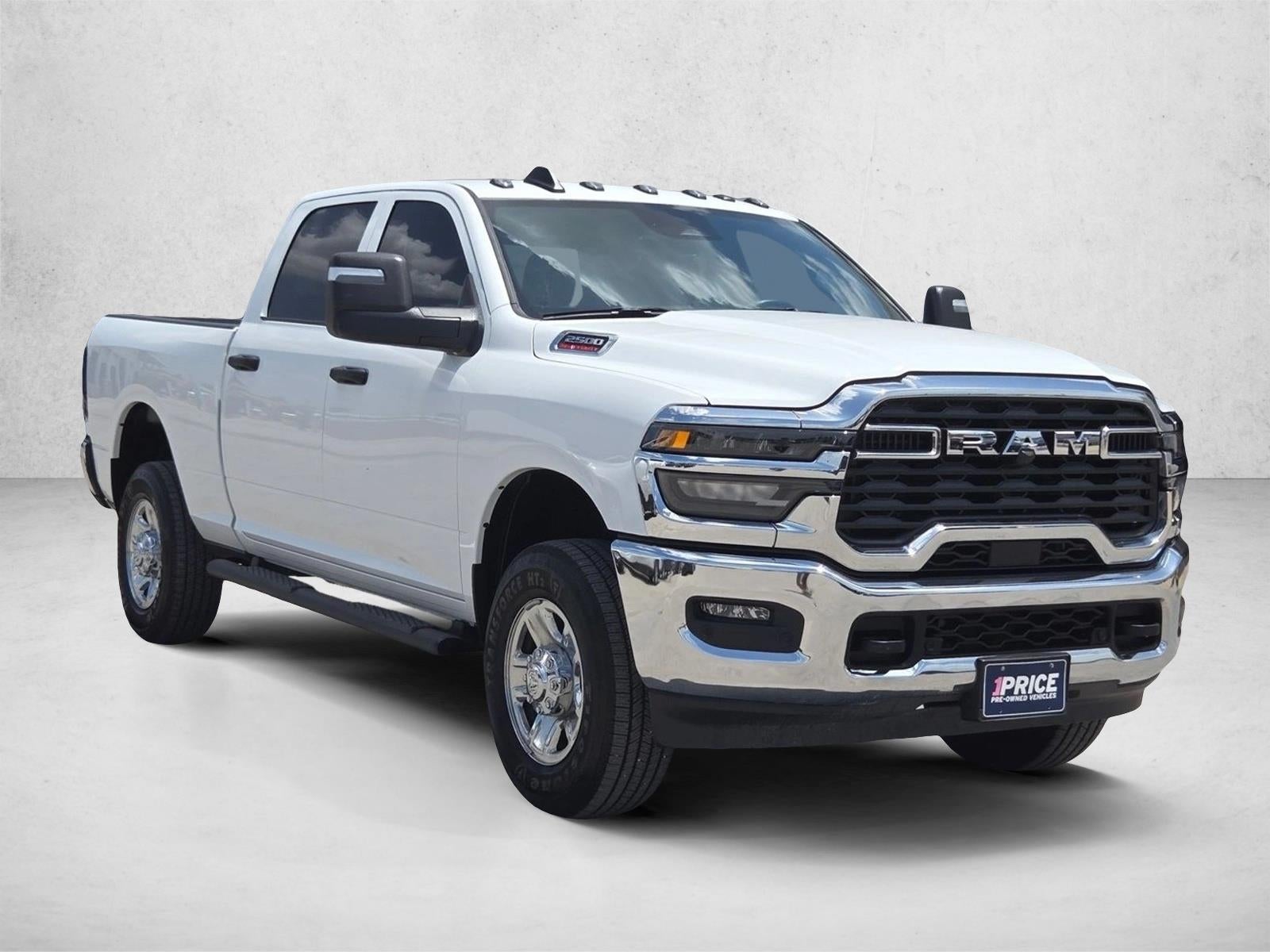2025 RAM 2500 Tradesman Crew Cab 4x4 6'4" Box