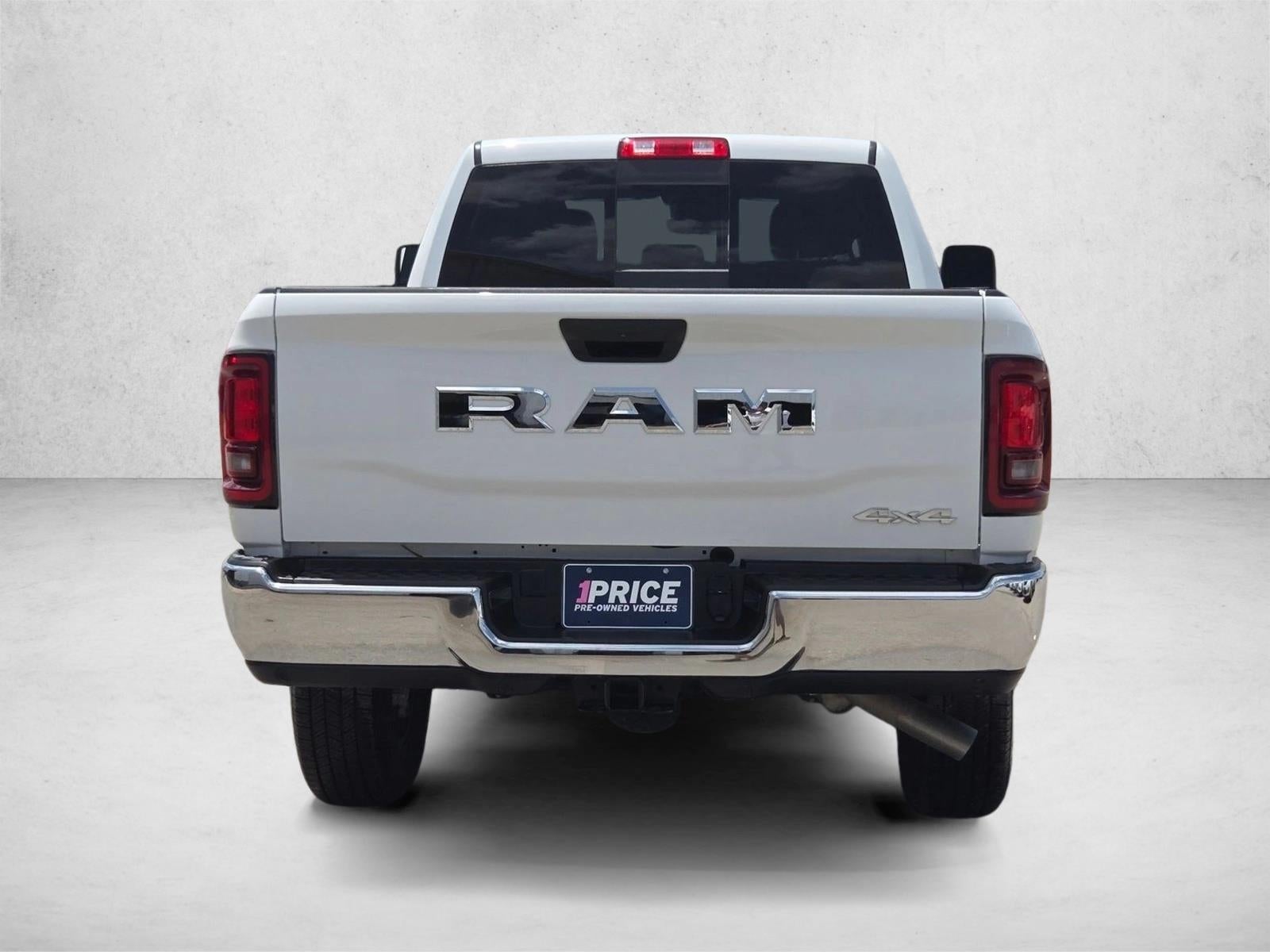 2025 RAM 2500 Tradesman Crew Cab 4x4 6'4" Box