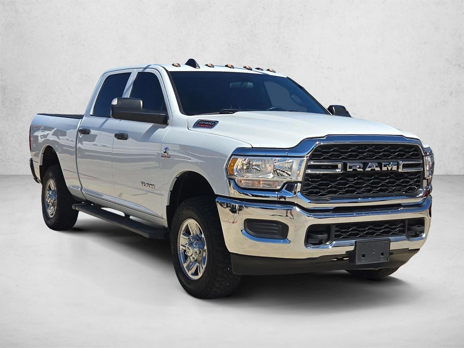 2022 RAM 2500 Tradesman Crew Cab 4x4 6'4" Box