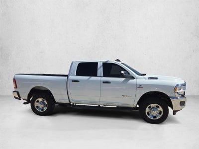 2022 RAM 2500 Tradesman Crew Cab 4x4 6'4" Box