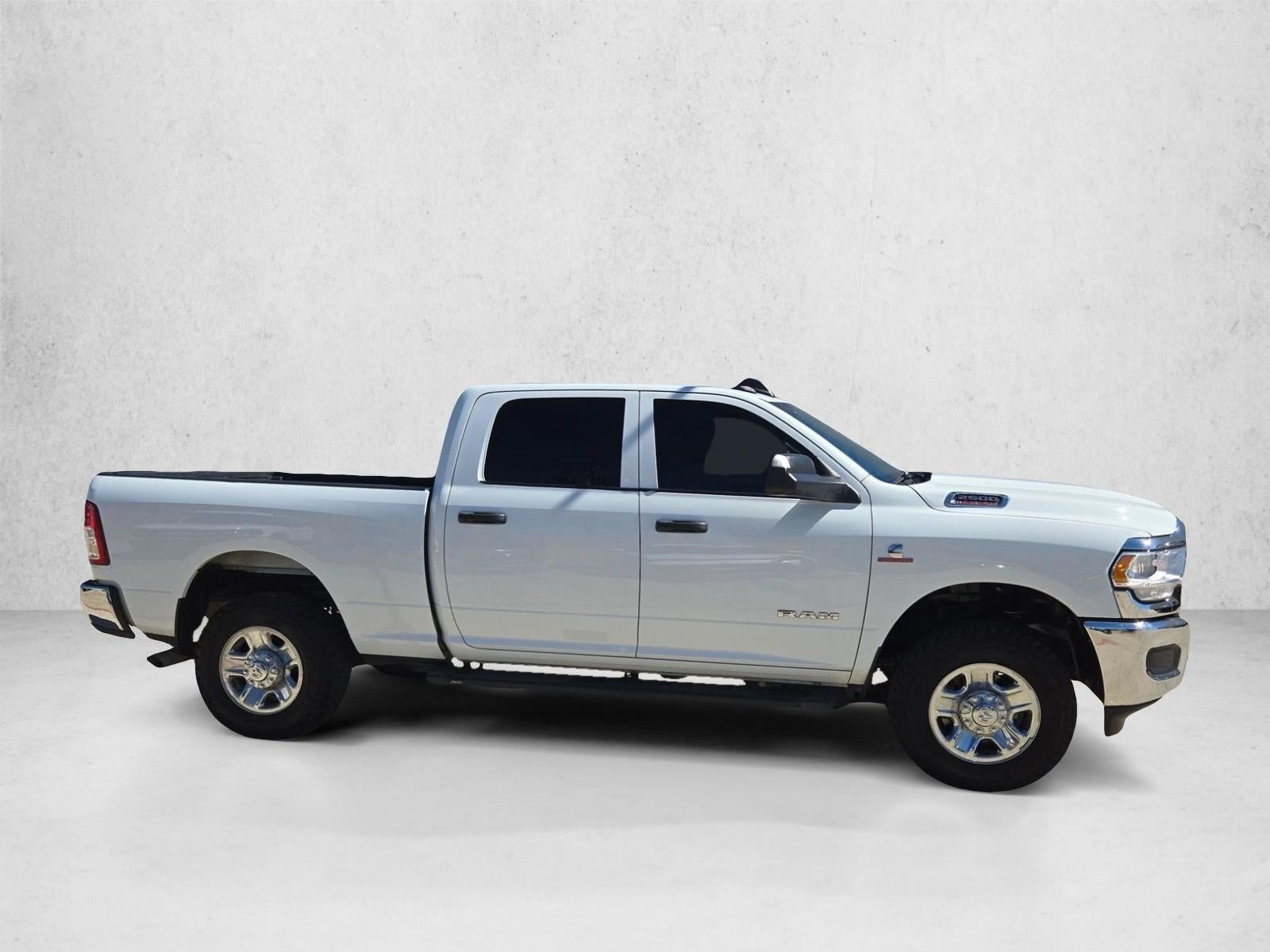2022 RAM 2500 Tradesman Crew Cab 4x4 6'4" Box