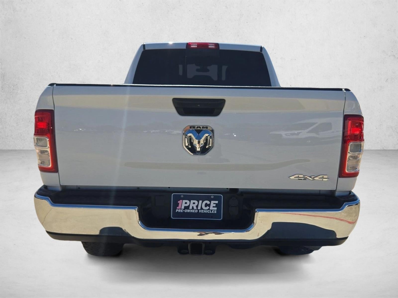 2022 RAM 2500 Tradesman Crew Cab 4x4 6'4" Box
