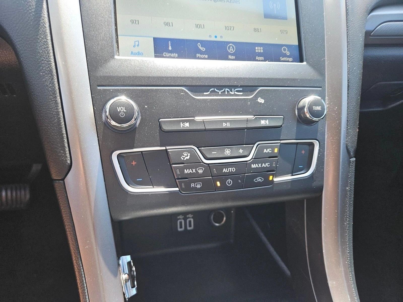2020 Ford Fusion Hybrid SE