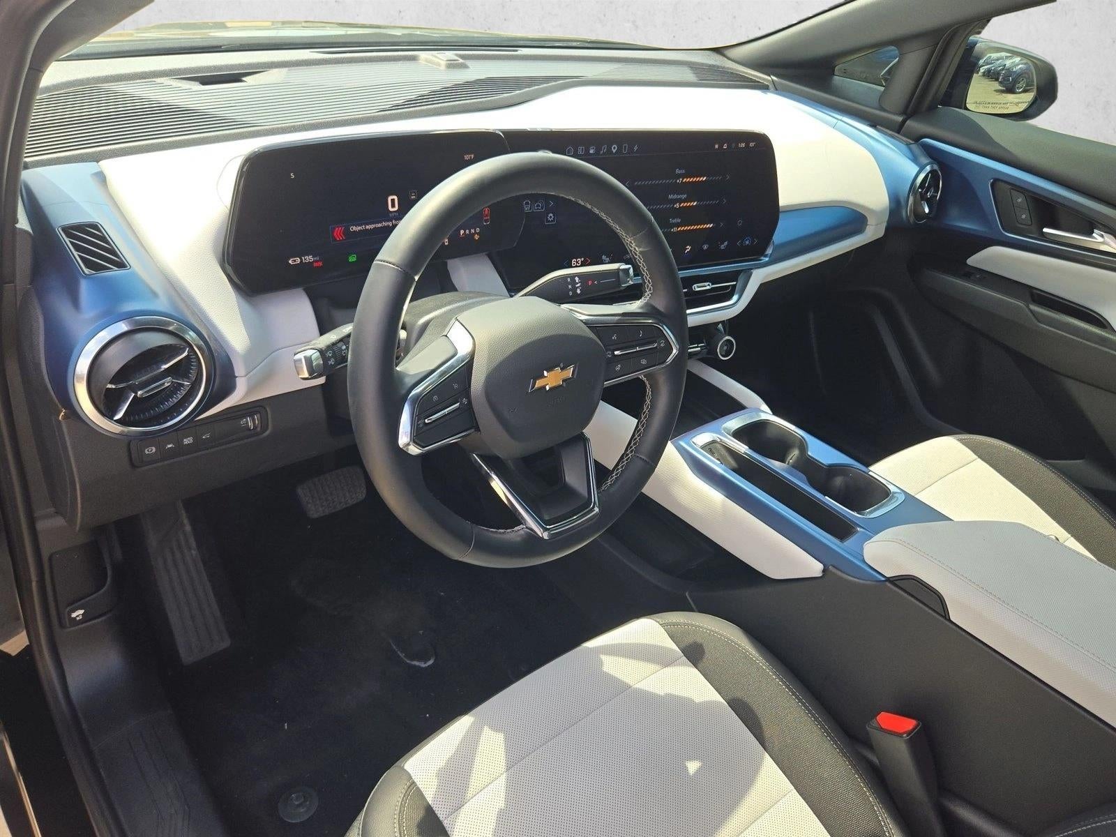 2025 Chevrolet Equinox EV LT