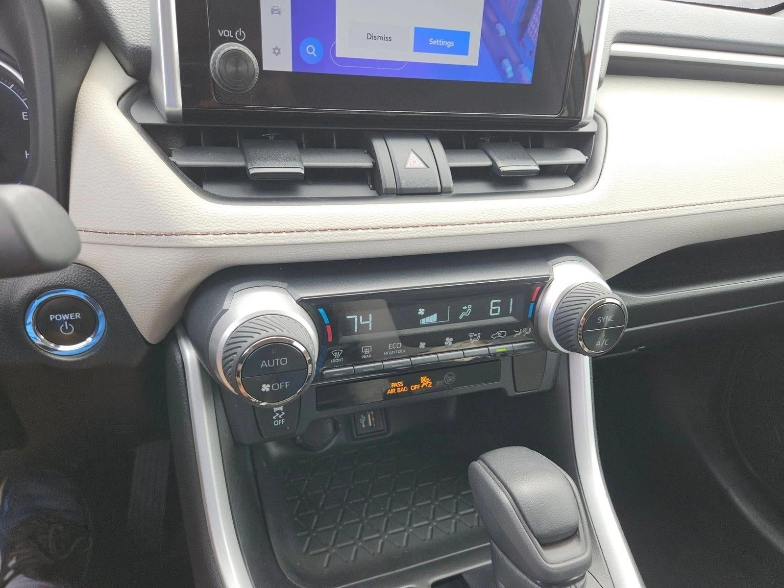 2023 Toyota RAV4 XLE - Photo 18