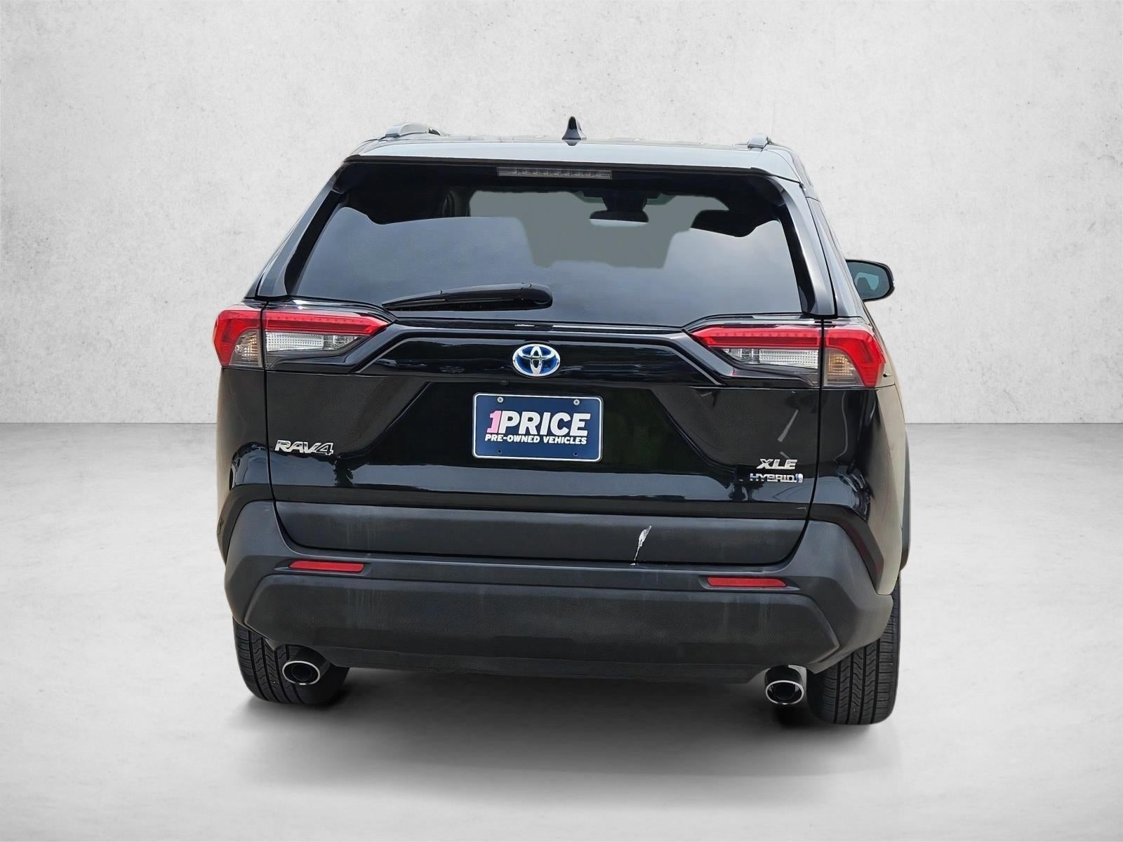 2023 Toyota RAV4 XLE - Photo 6