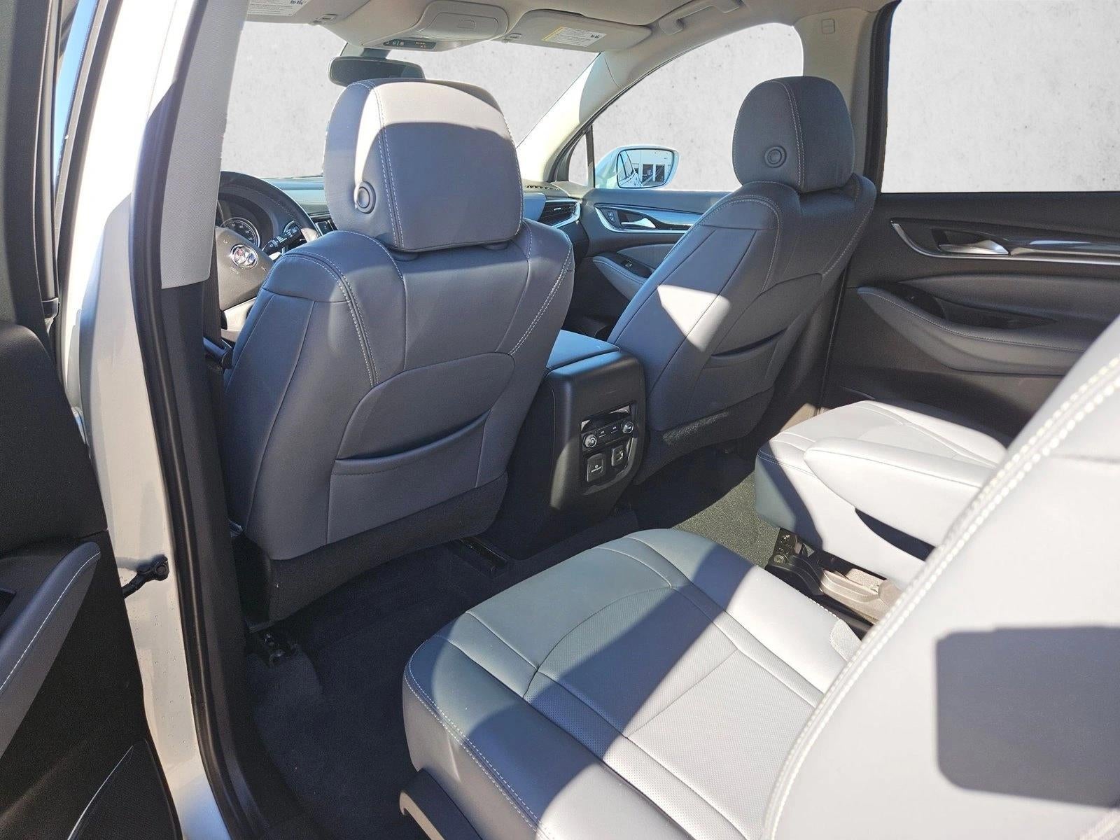 2020 Buick Enclave Essence