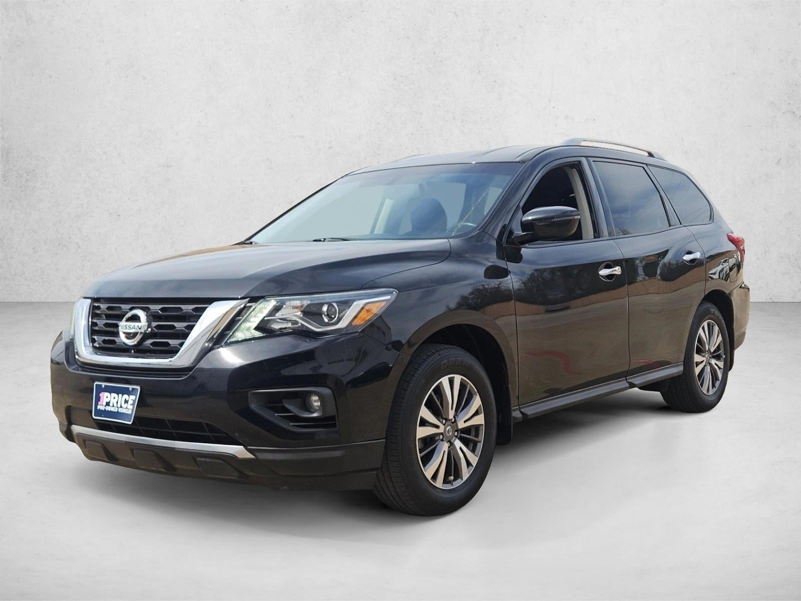 2020 Nissan Pathfinder SV