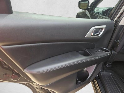 2020 Nissan Pathfinder SV