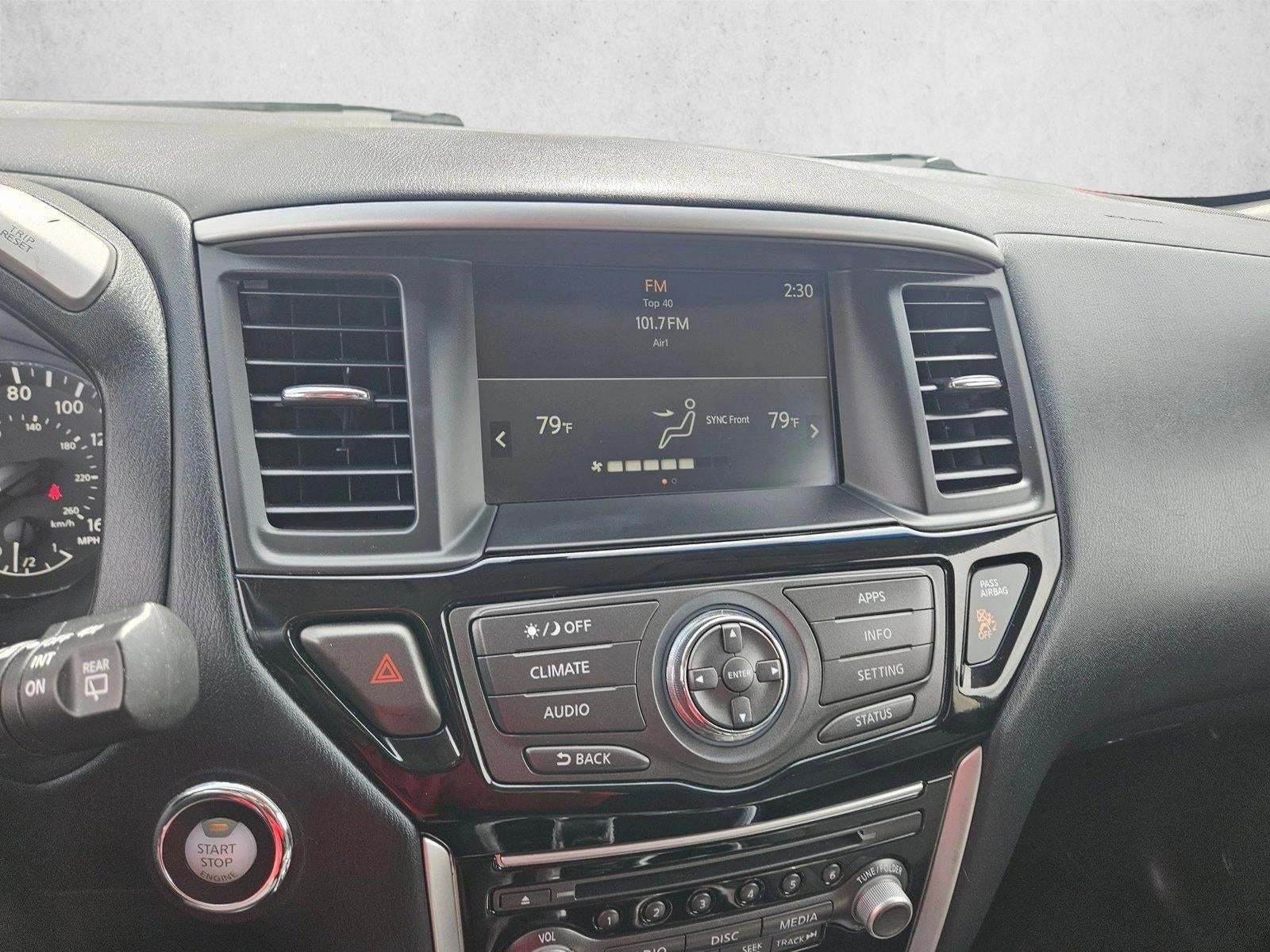 2020 Nissan Pathfinder SV