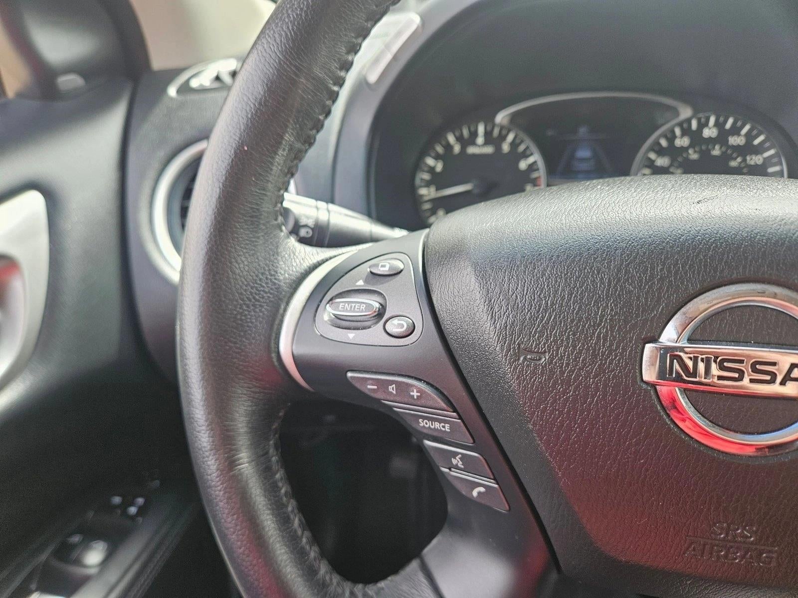 2020 Nissan Pathfinder SV