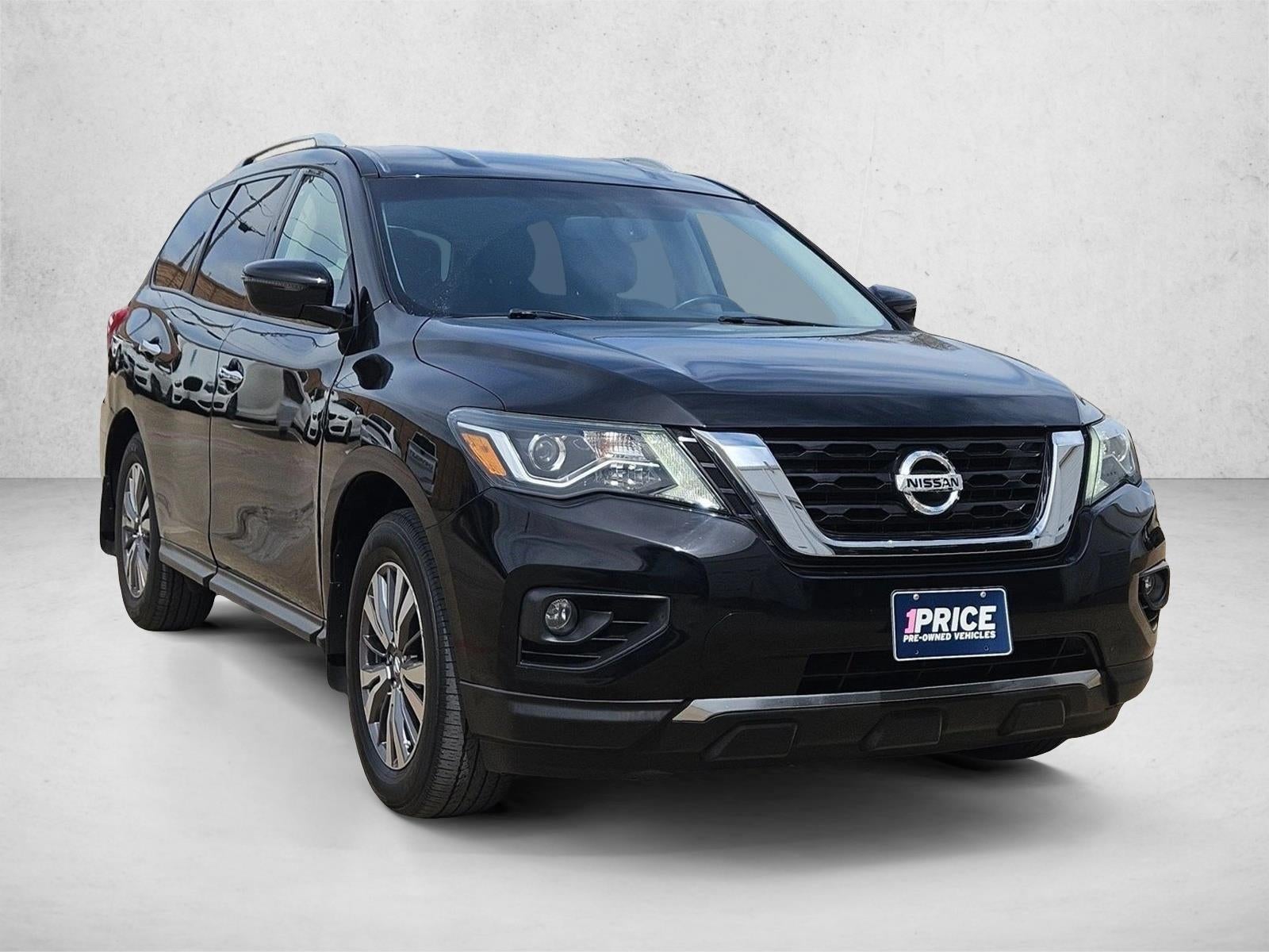 2020 Nissan Pathfinder SV