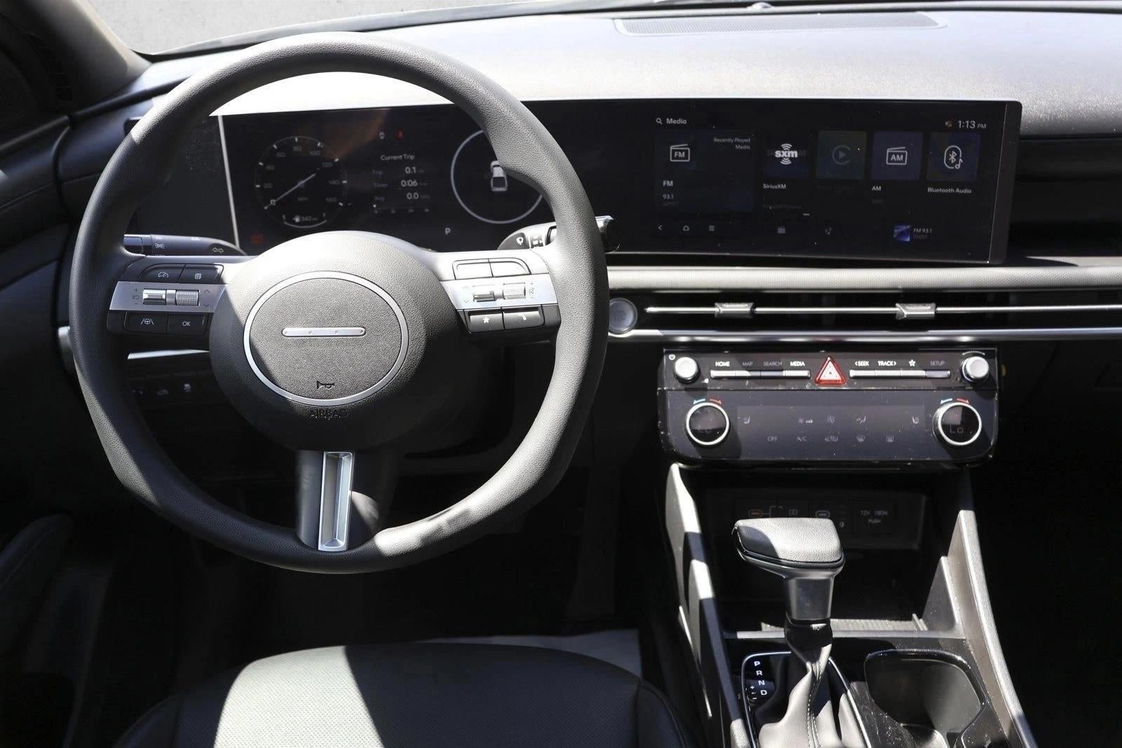 2025 Hyundai Santa Cruz SEL Activity