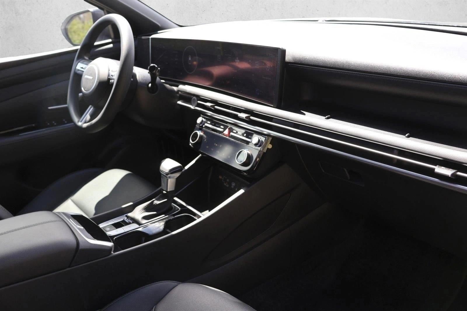 2025 Hyundai Santa Cruz SEL Activity