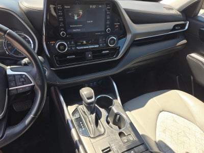 2022 Toyota Highlander Hybrid XLE Bronze Edition