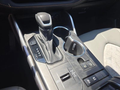 2022 Toyota Highlander Hybrid XLE Bronze Edition