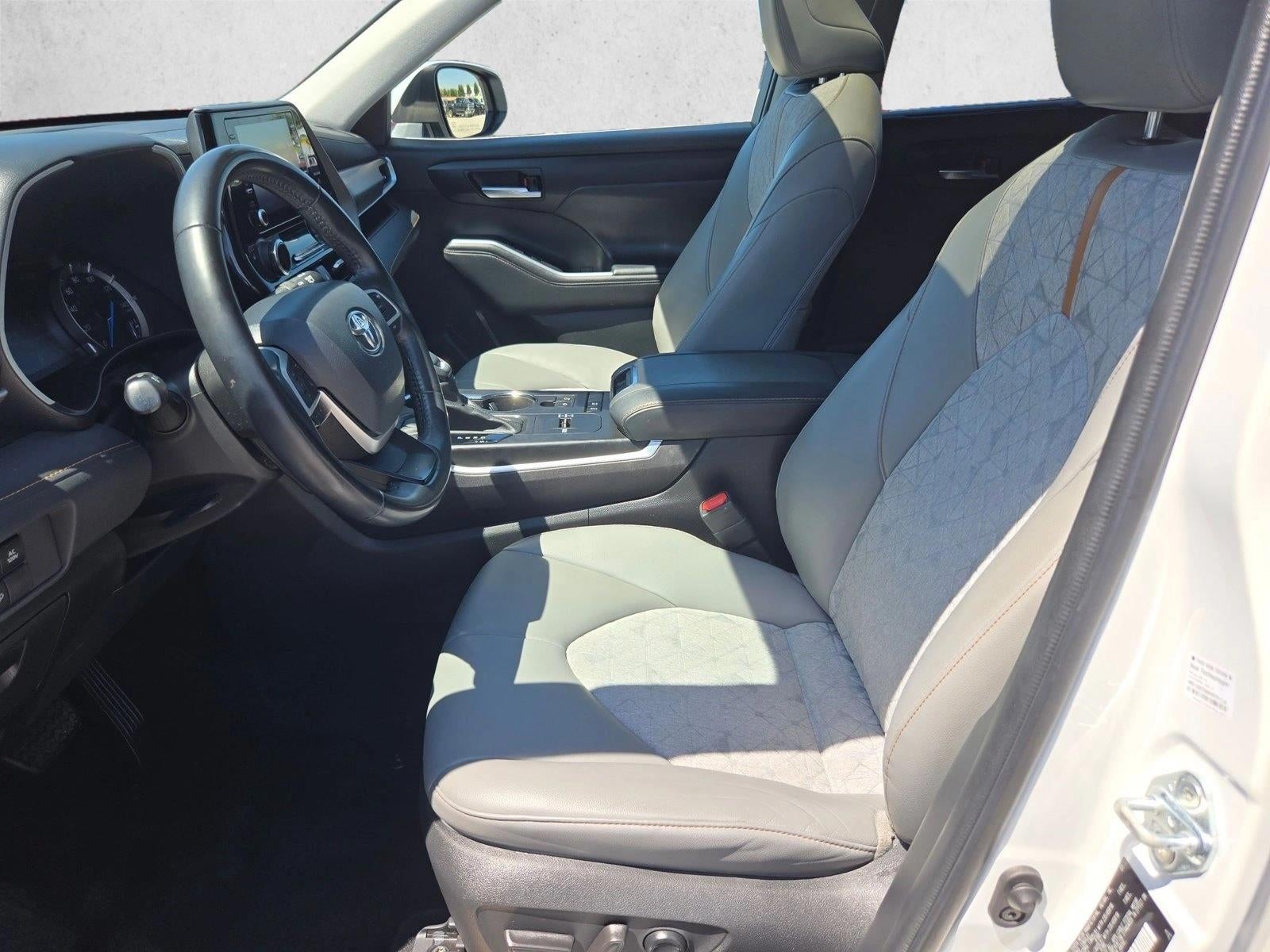 2022 Toyota Highlander Hybrid XLE Bronze Edition