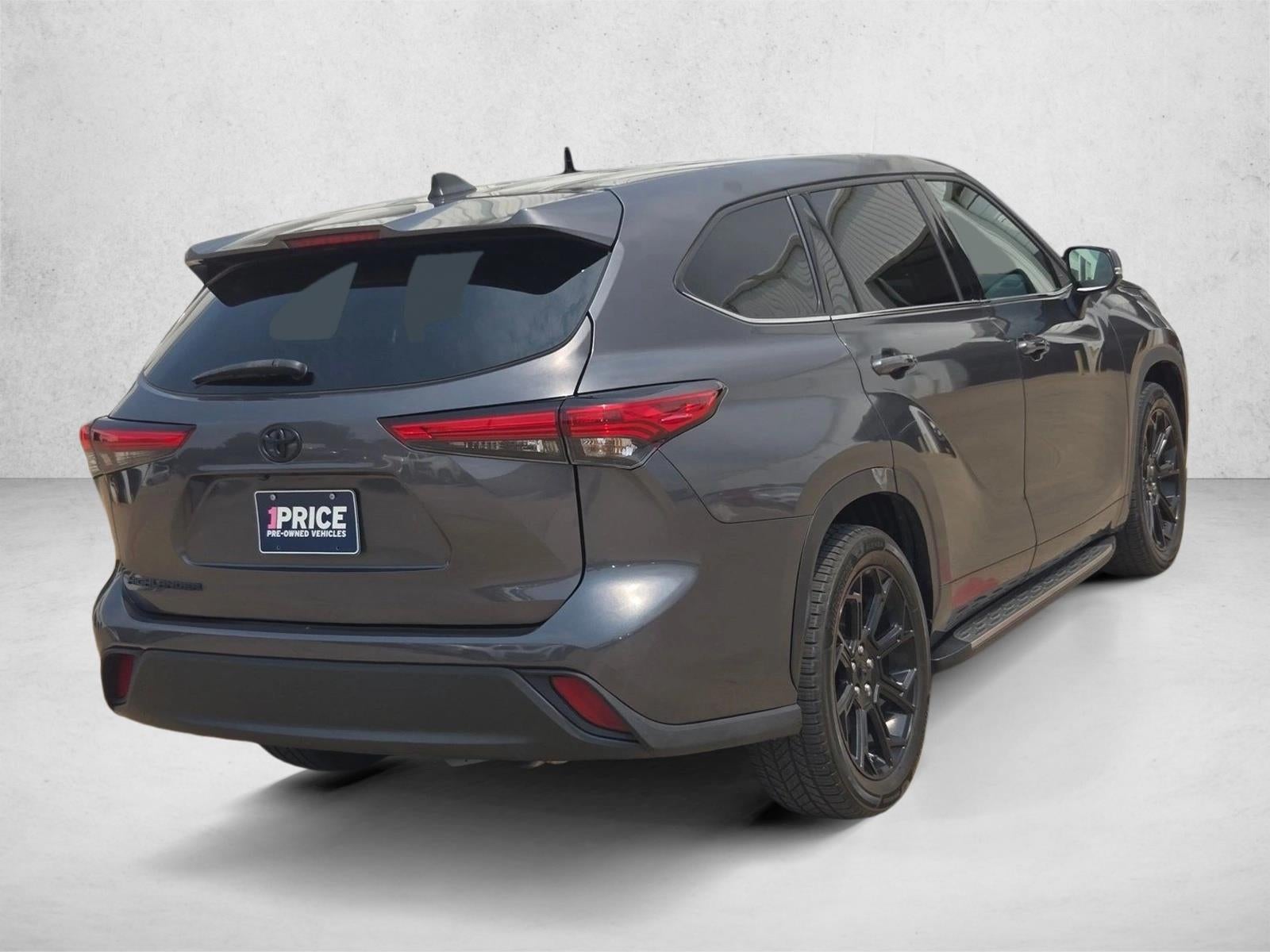 2022 Toyota Highlander L