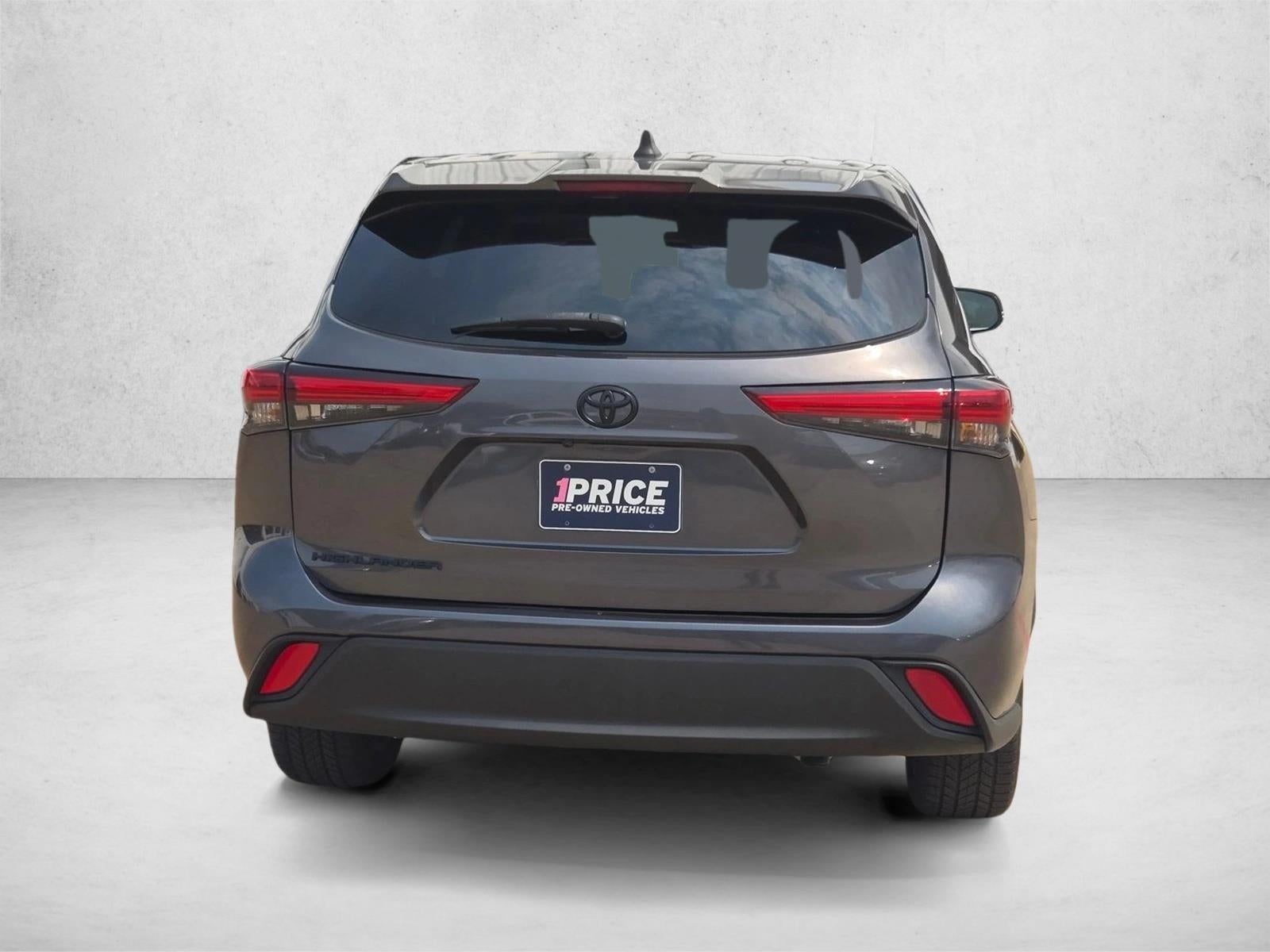 2022 Toyota Highlander L