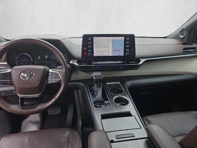 2022 Toyota Sienna Platinum