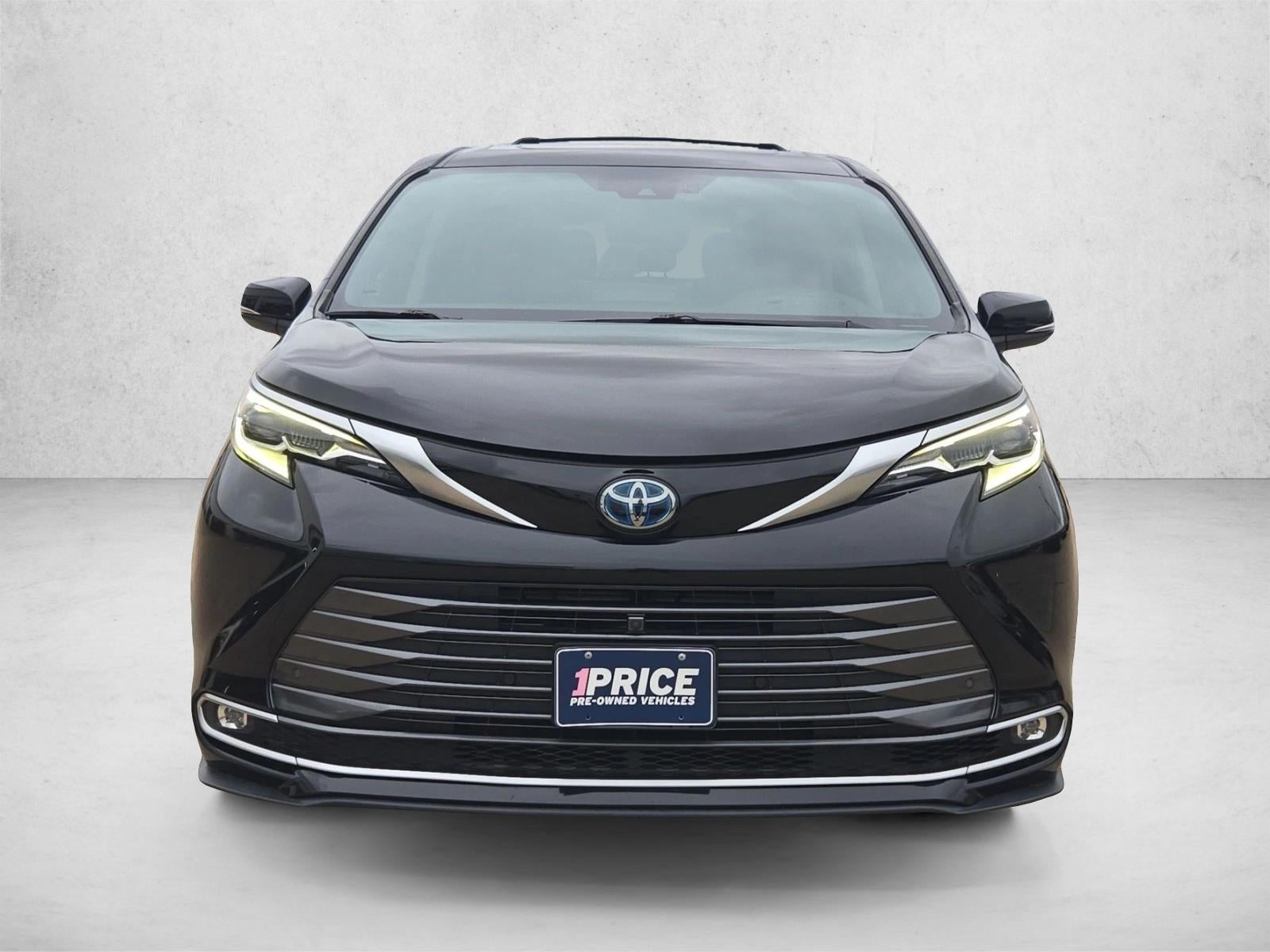 2022 Toyota Sienna Platinum