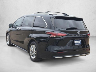 2022 Toyota Sienna Platinum