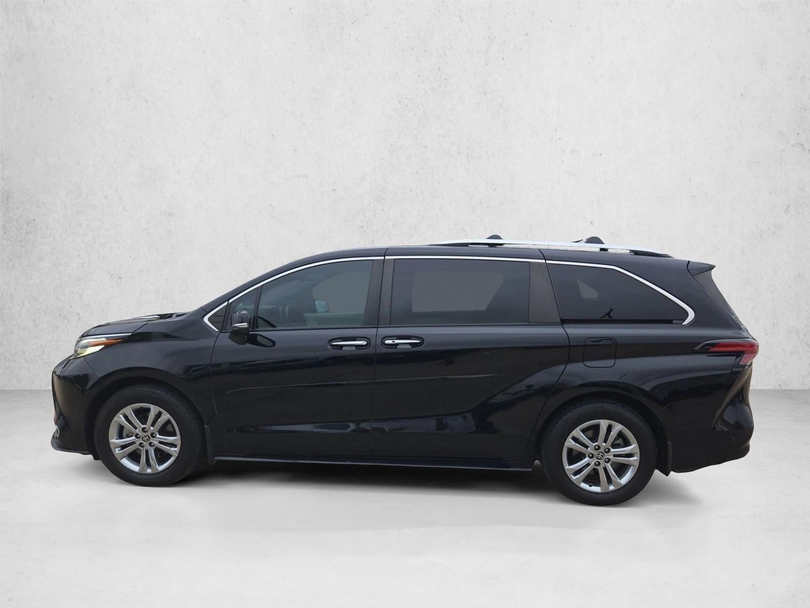 2022 Toyota Sienna Platinum