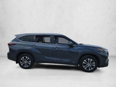 2024 Toyota Highlander Hybrid XLE