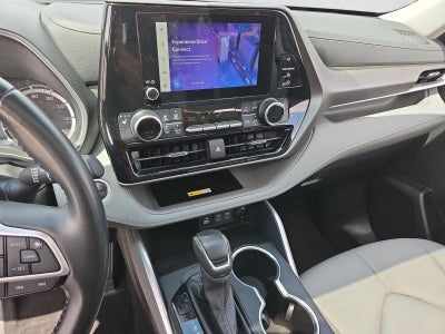2024 Toyota Highlander Hybrid XLE