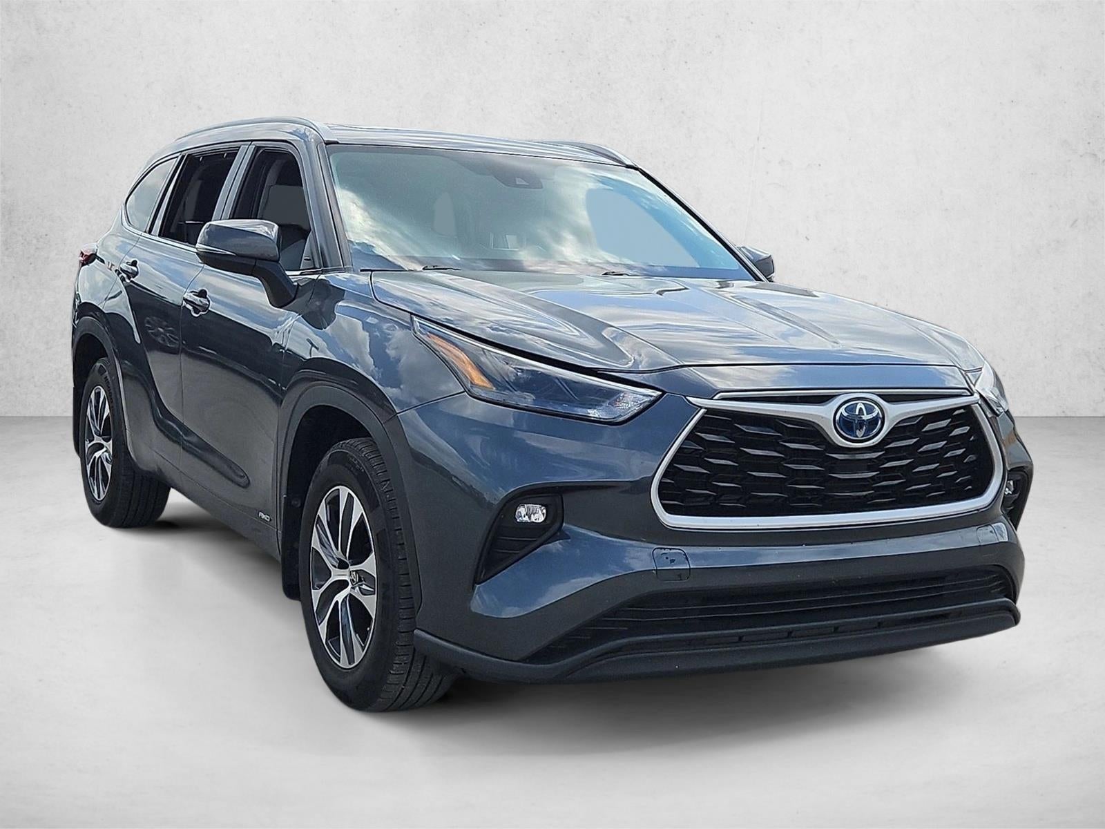 2024 Toyota Highlander Hybrid XLE