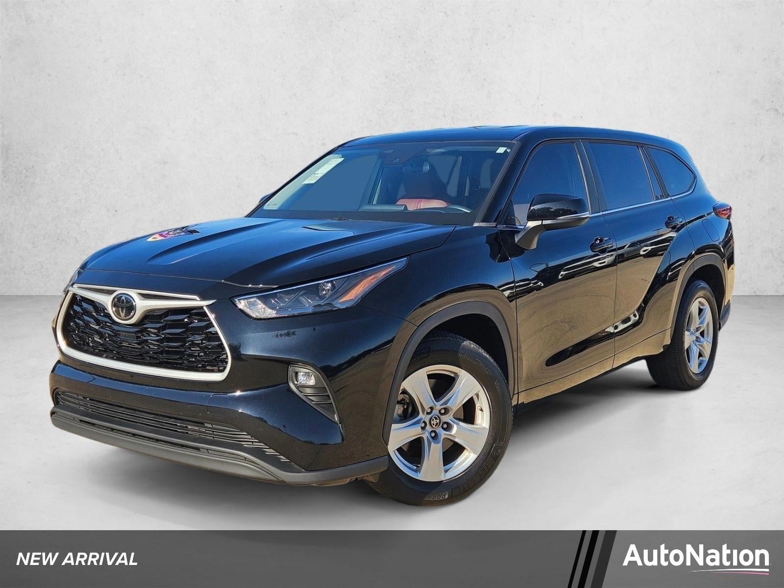 2023 Toyota Highlander LE