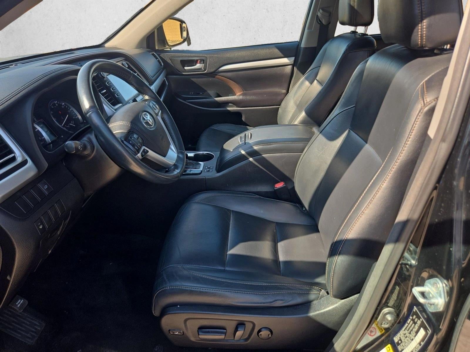 2016 Toyota Highlander XLE V6