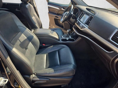 2016 Toyota Highlander XLE V6